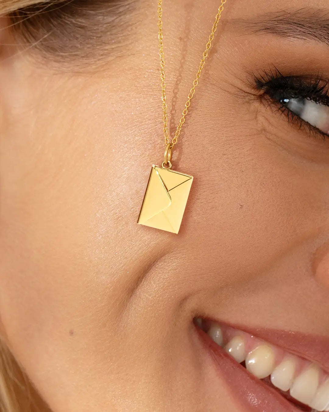 Personligt brevhalsband